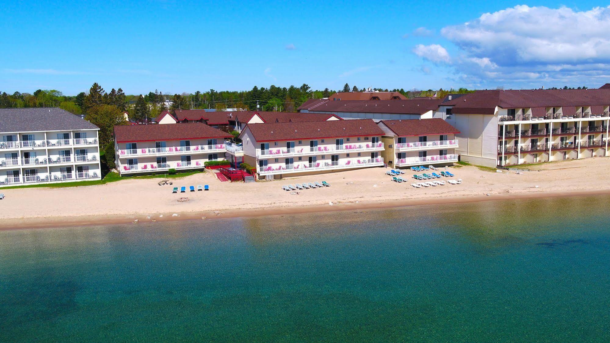 Super 8 Beachfront By Wyndham Mackinaw City, Mi Eksteriør bilde